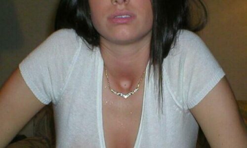 BigTitts1979 sucht Tittenfick und Cum on Tits in Halle – Hausfrauen Sex Treffen