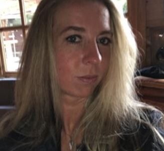 Dienie sucht fantasievollen Liebhaber in Celle – Hausfrauen Sex Treffen